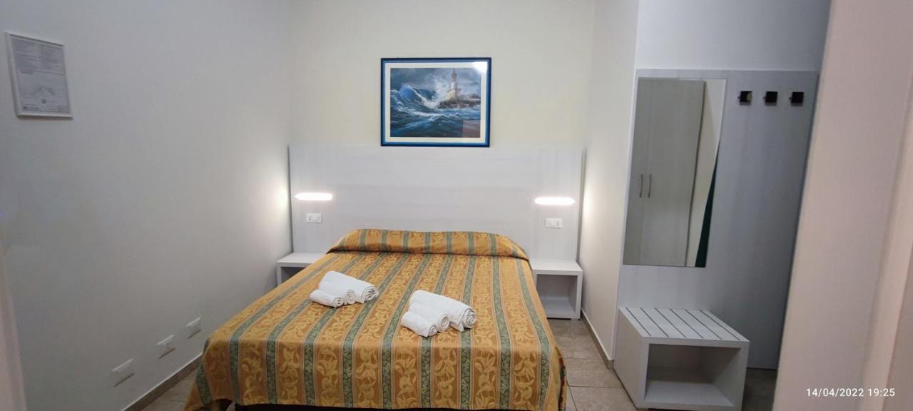 Hotel Zeus Lido Di Classe Room Only מראה חיצוני תמונה