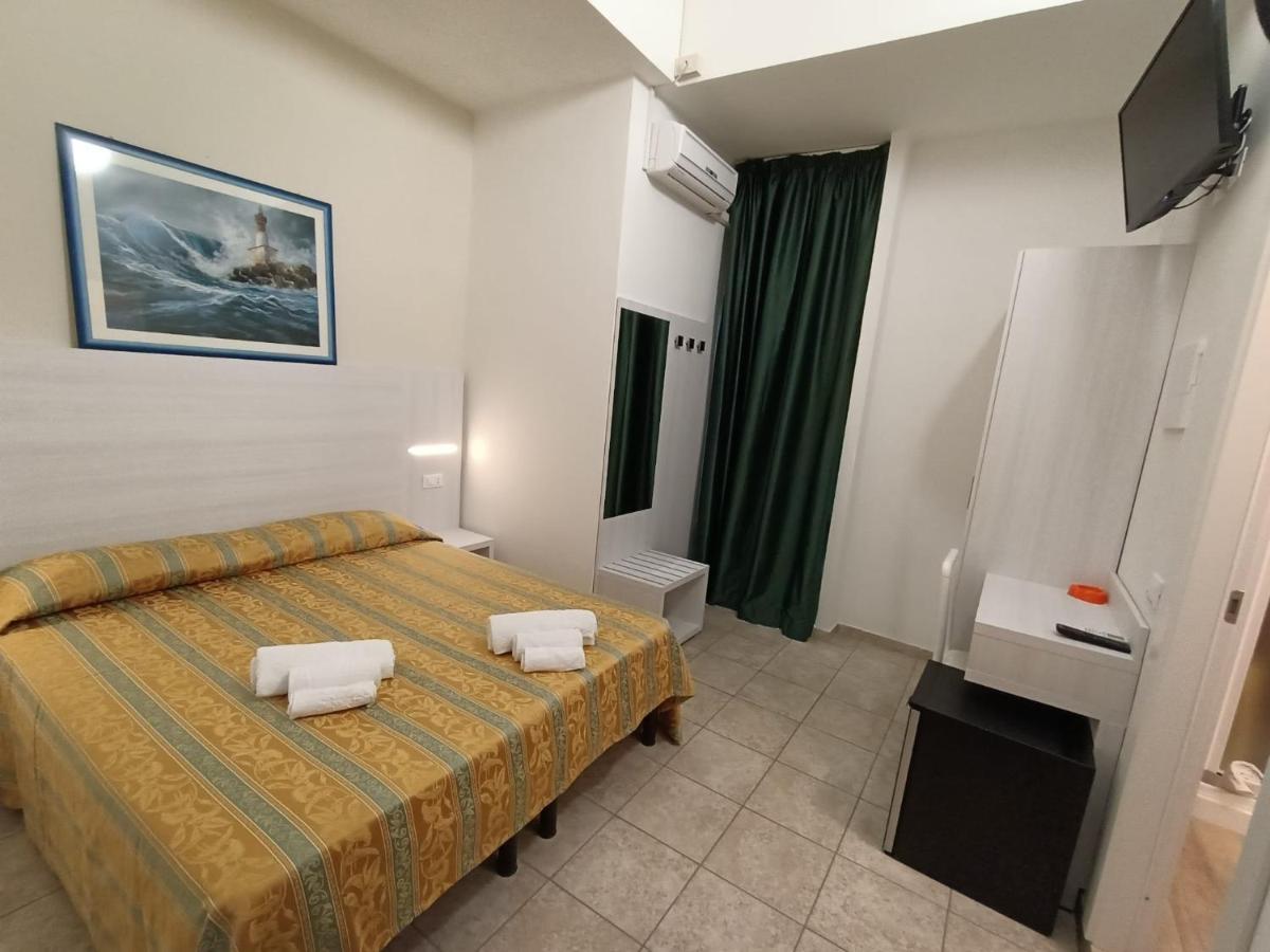 Hotel Zeus Lido Di Classe Room Only מראה חיצוני תמונה