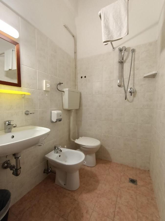 Hotel Zeus Lido Di Classe Room Only מראה חיצוני תמונה