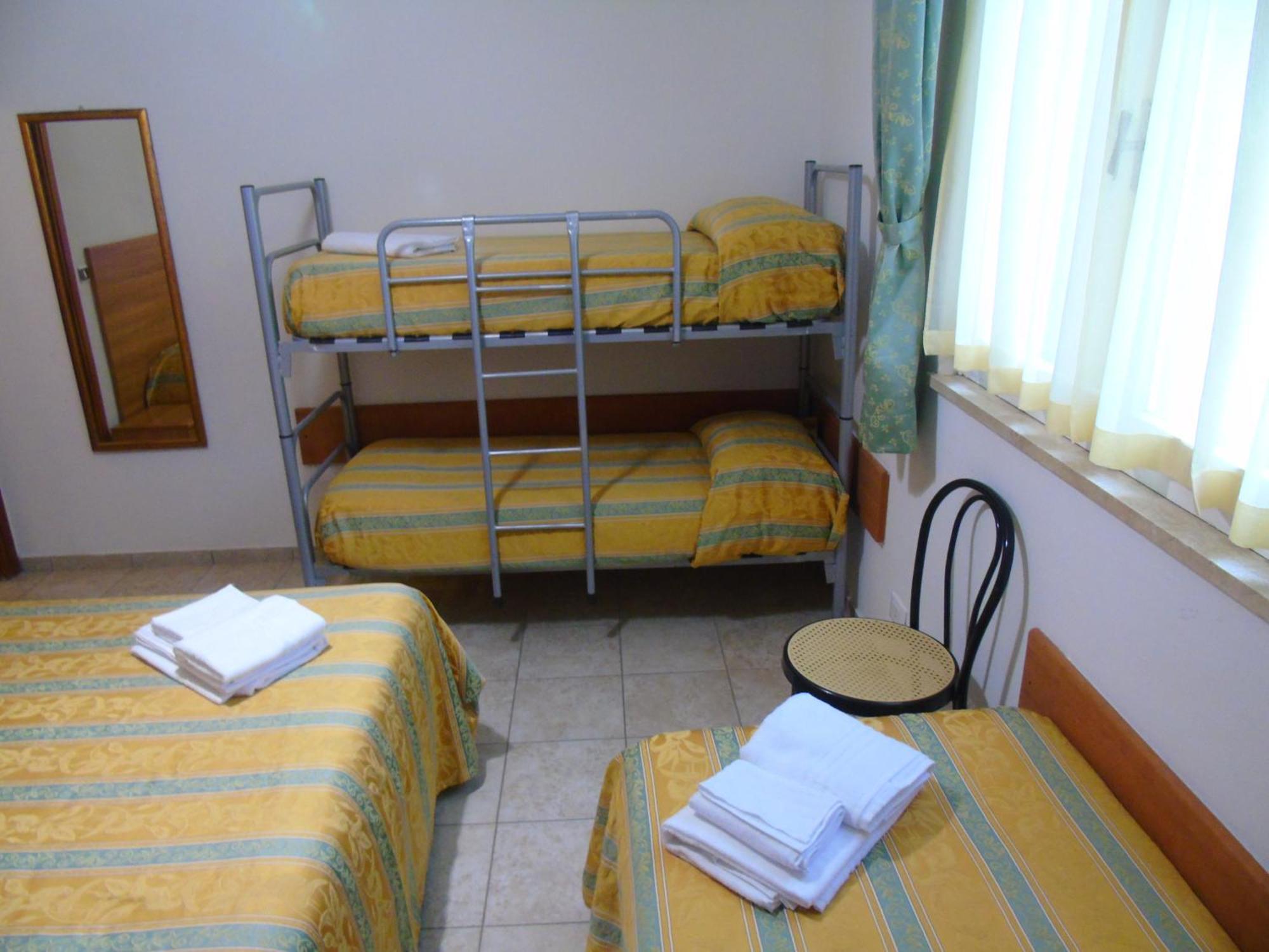 Hotel Zeus Lido Di Classe Room Only מראה חיצוני תמונה