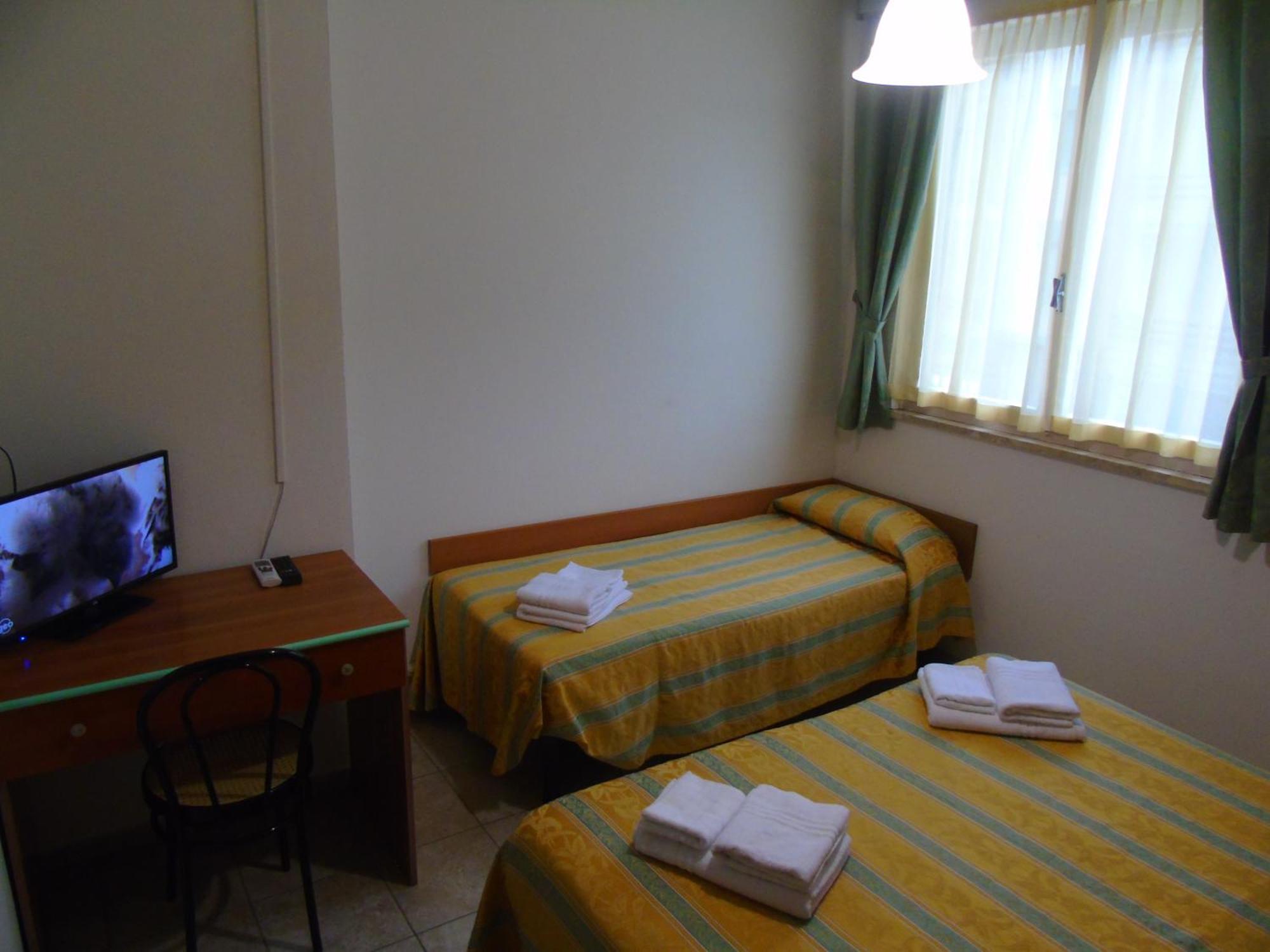 Hotel Zeus Lido Di Classe Room Only מראה חיצוני תמונה