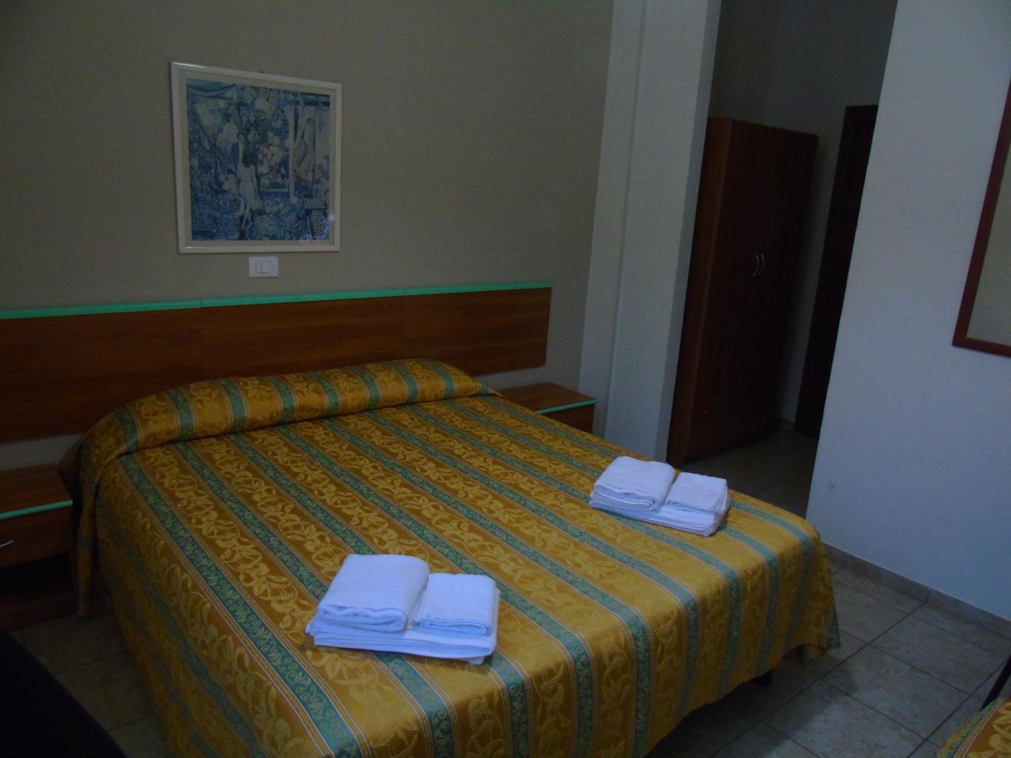 Hotel Zeus Lido Di Classe Room Only מראה חיצוני תמונה
