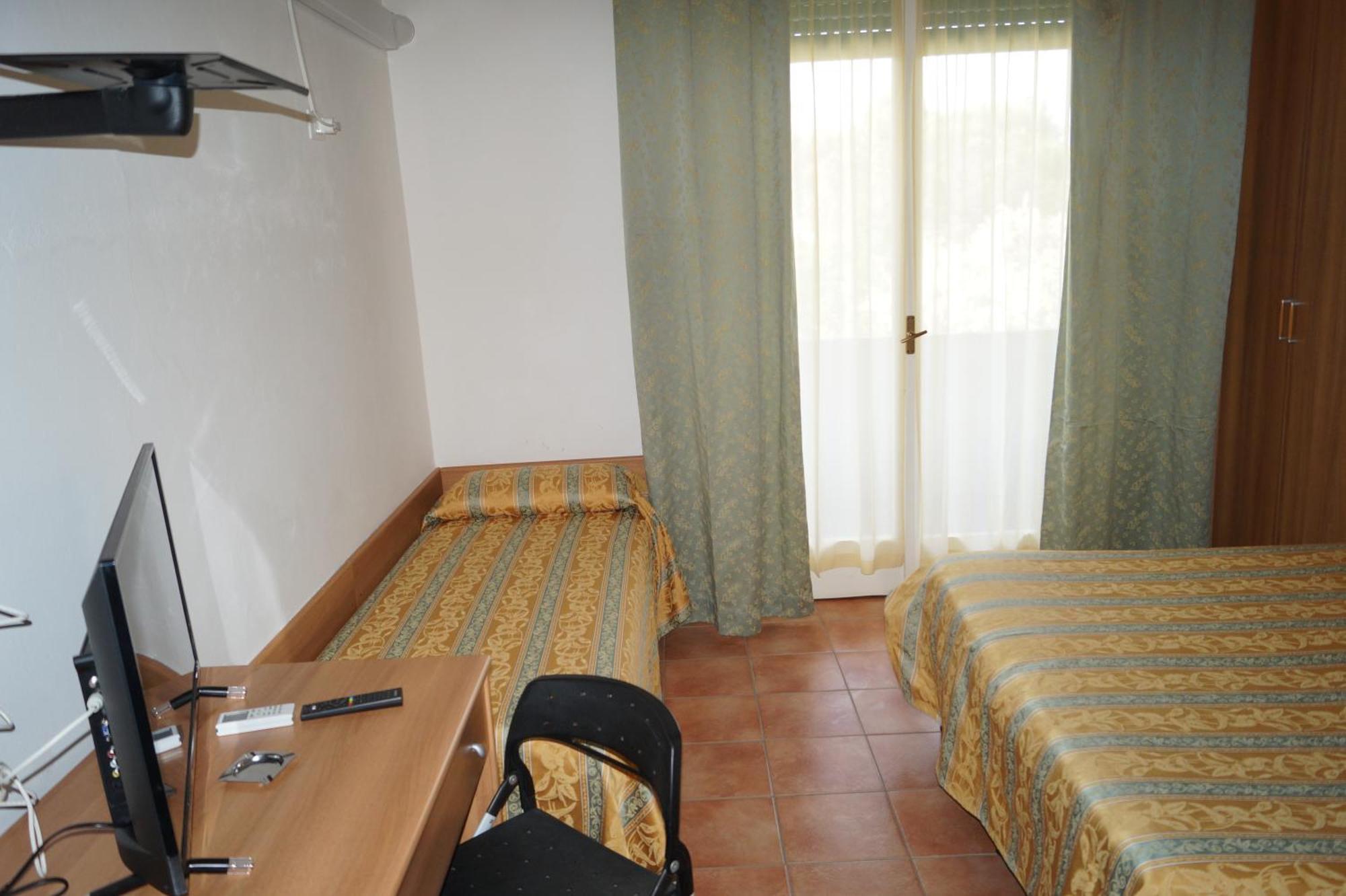 Hotel Zeus Lido Di Classe Room Only חדר תמונה