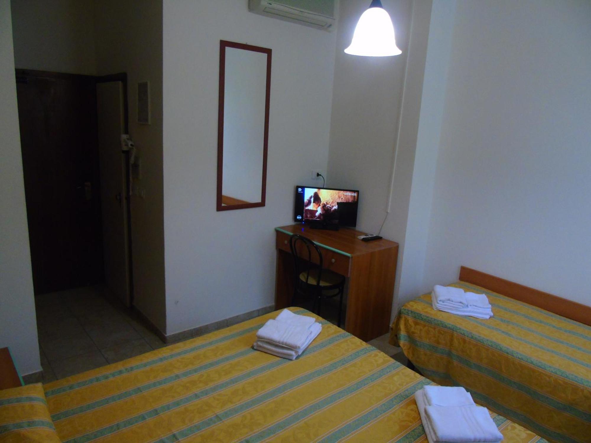 Hotel Zeus Lido Di Classe Room Only מראה חיצוני תמונה